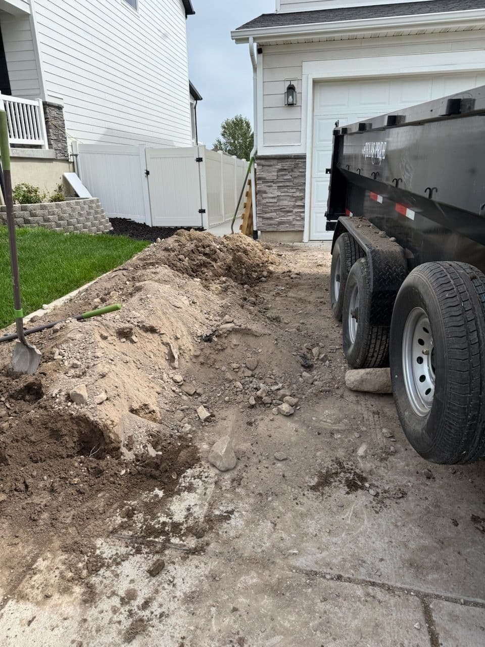 Project Efficient Dirt Removal for Backyard Makeover image